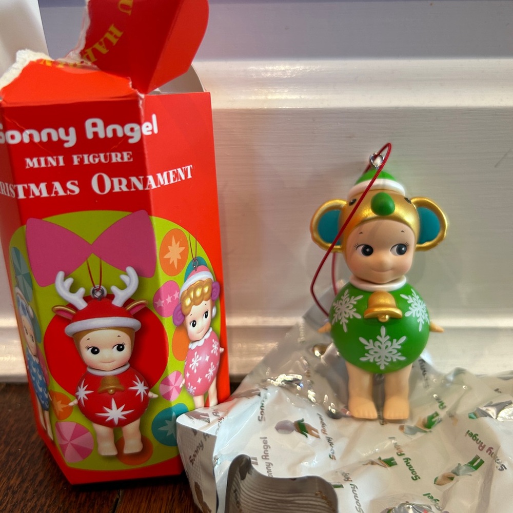 Sonny Angel Christmas ornament 2023- Green.